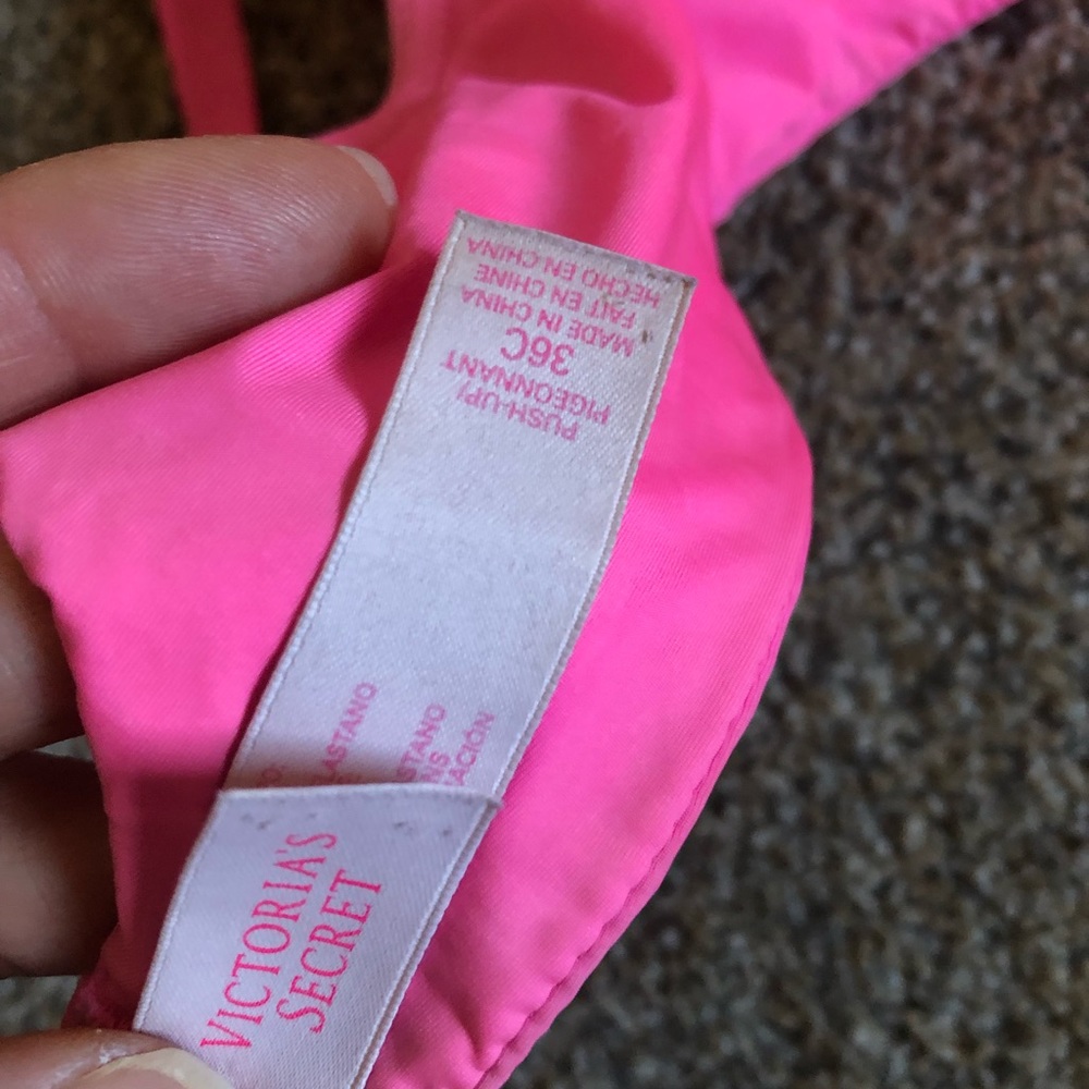 Hot pink Victorias Secret 36C push-up bra - Picture 5 of 11